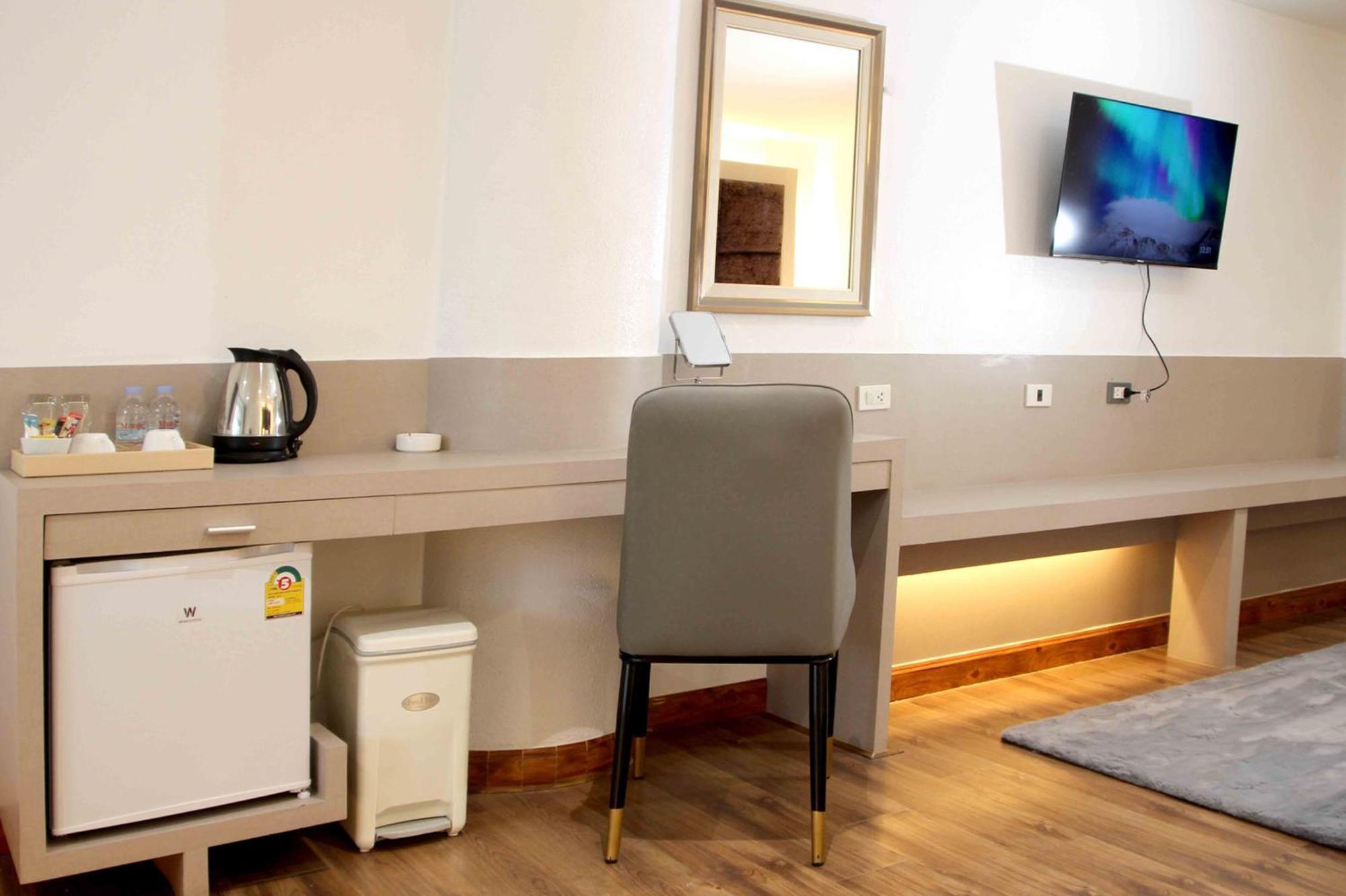 Pooh Beach Resort & Spa Bãi biển Jomtien Ngoại thất bức ảnh