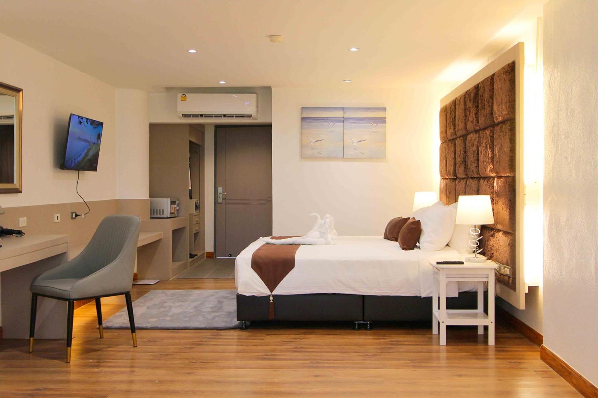 Pooh Beach Resort & Spa Bãi biển Jomtien Ngoại thất bức ảnh