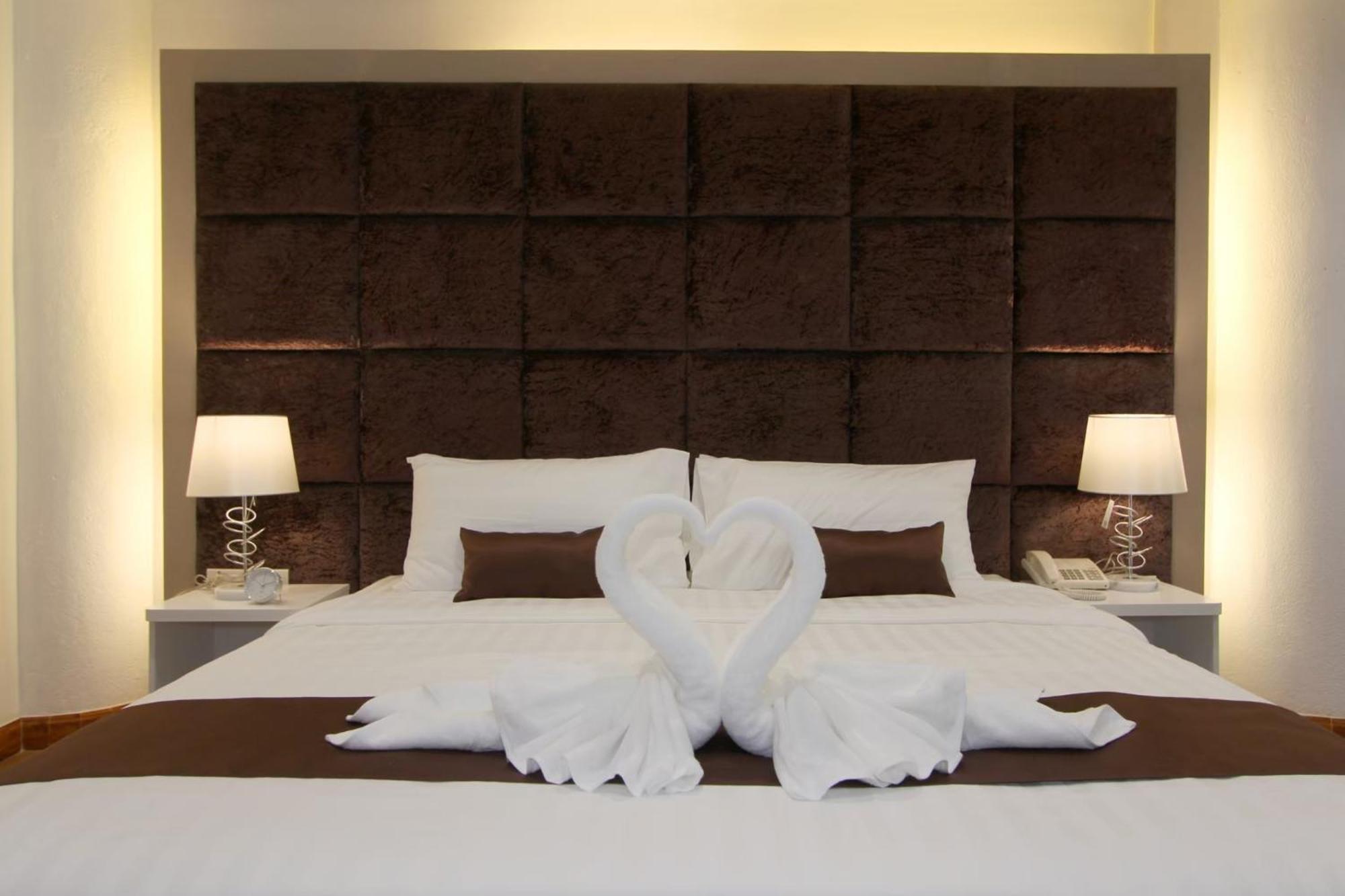 Pooh Beach Resort & Spa Bãi biển Jomtien Ngoại thất bức ảnh