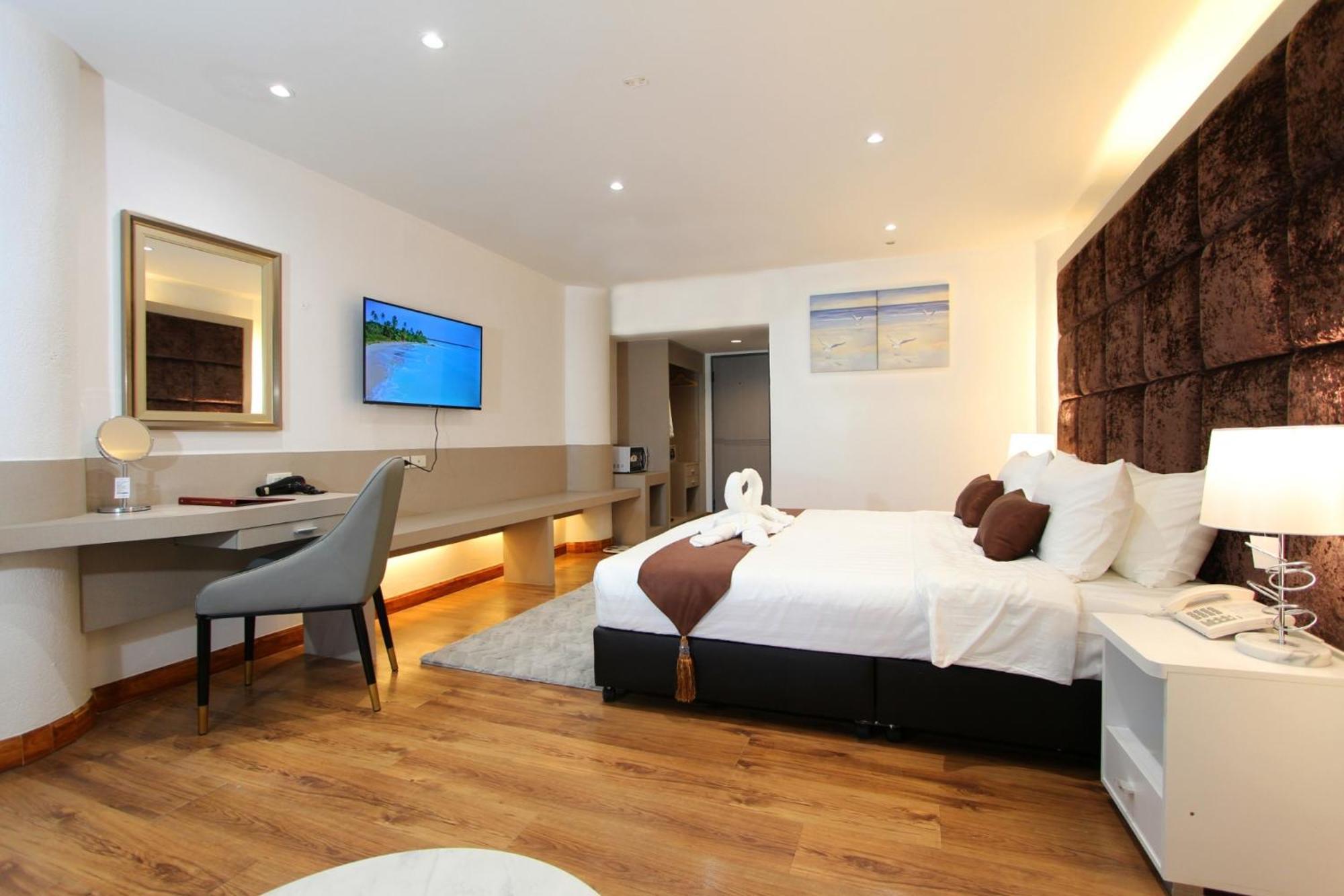 Pooh Beach Resort & Spa Bãi biển Jomtien Ngoại thất bức ảnh