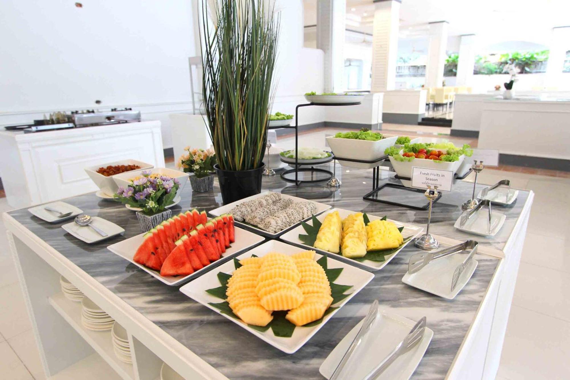 Pooh Beach Resort & Spa Bãi biển Jomtien Ngoại thất bức ảnh