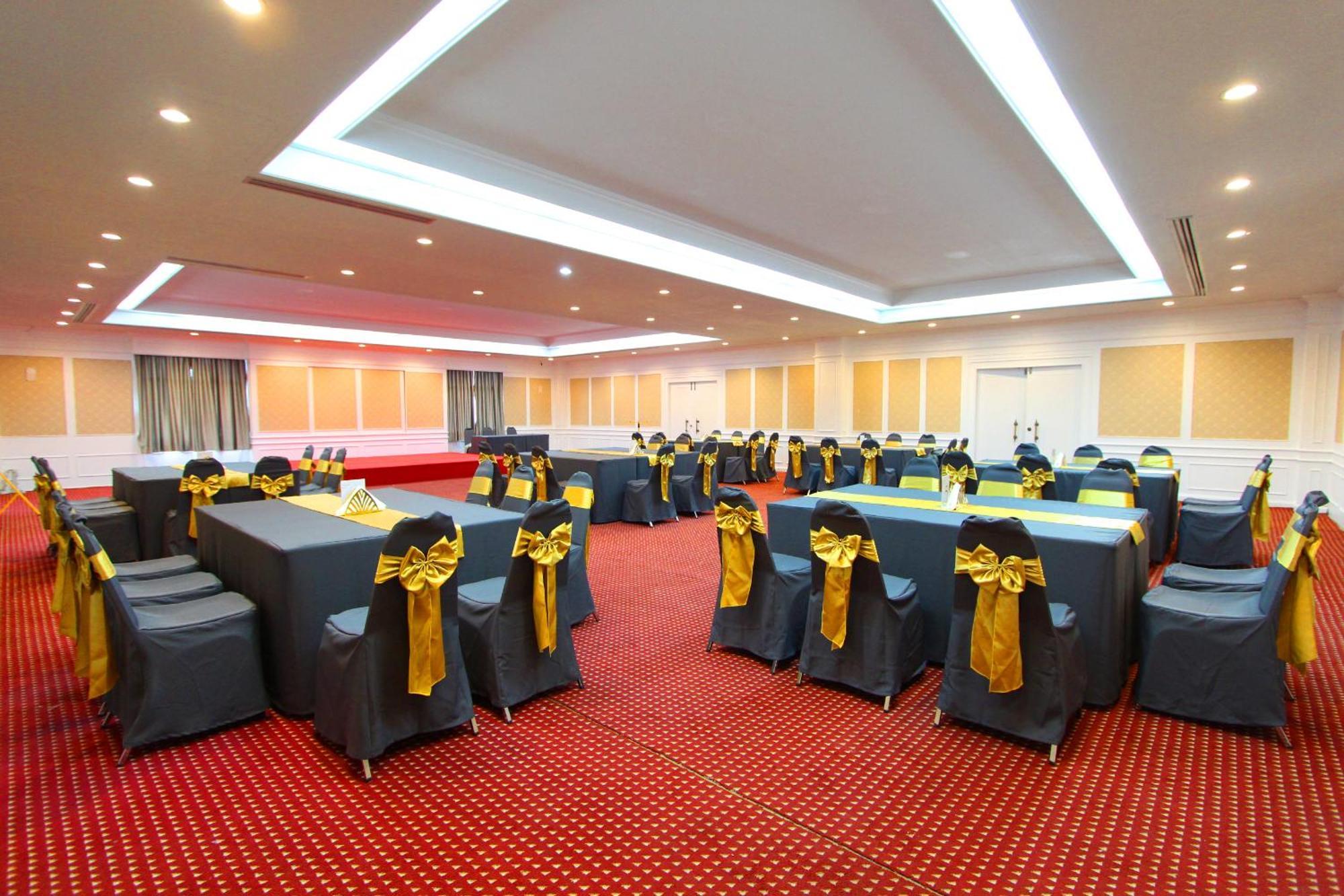 Pooh Beach Resort & Spa Bãi biển Jomtien Ngoại thất bức ảnh