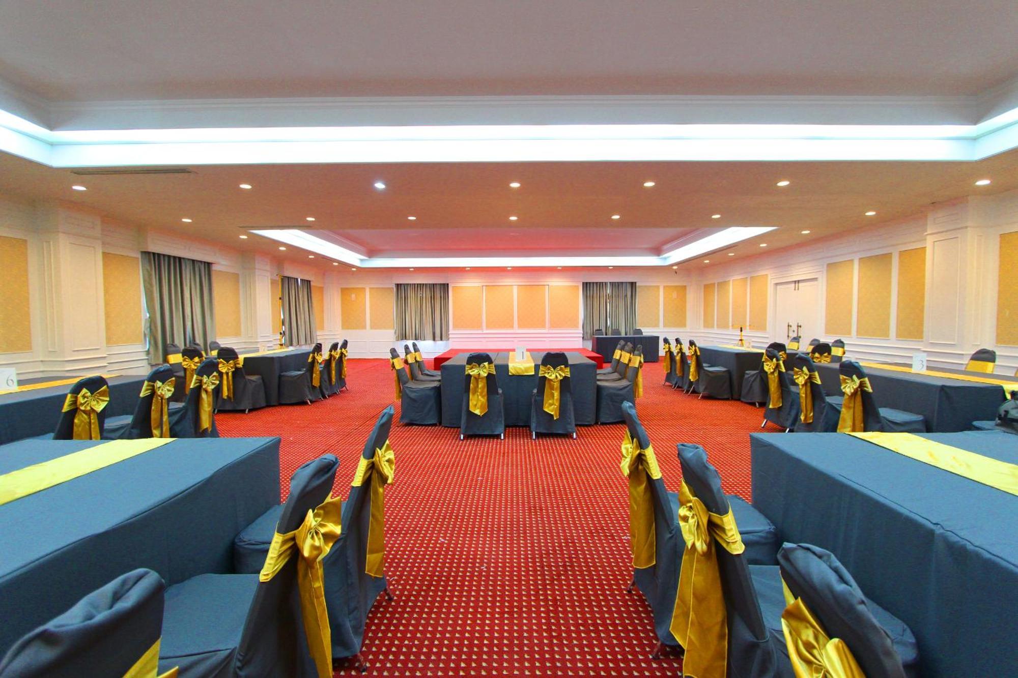 Pooh Beach Resort & Spa Bãi biển Jomtien Ngoại thất bức ảnh